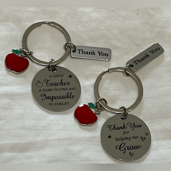 🍎 Teacher Appreciation Keychains, 2 set. NEW - Picture 1 of 7